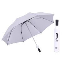 Összecsukható esernyő UV védelemmel, üvegpalack formájában - Fehér
